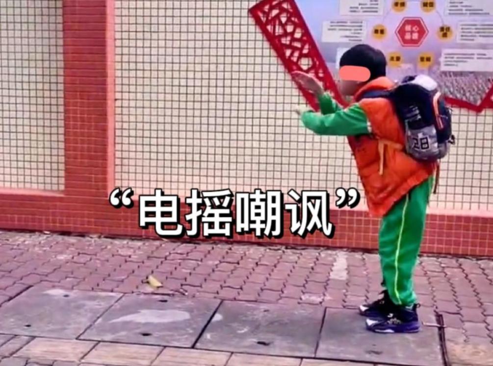 最新流行小学生的时尚潮流与生活观察分析