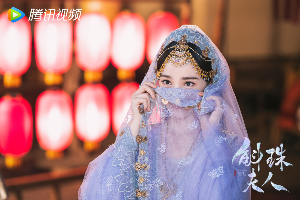 斛珠夫人最新璀璨剧照，风华绝代，如珠闪耀